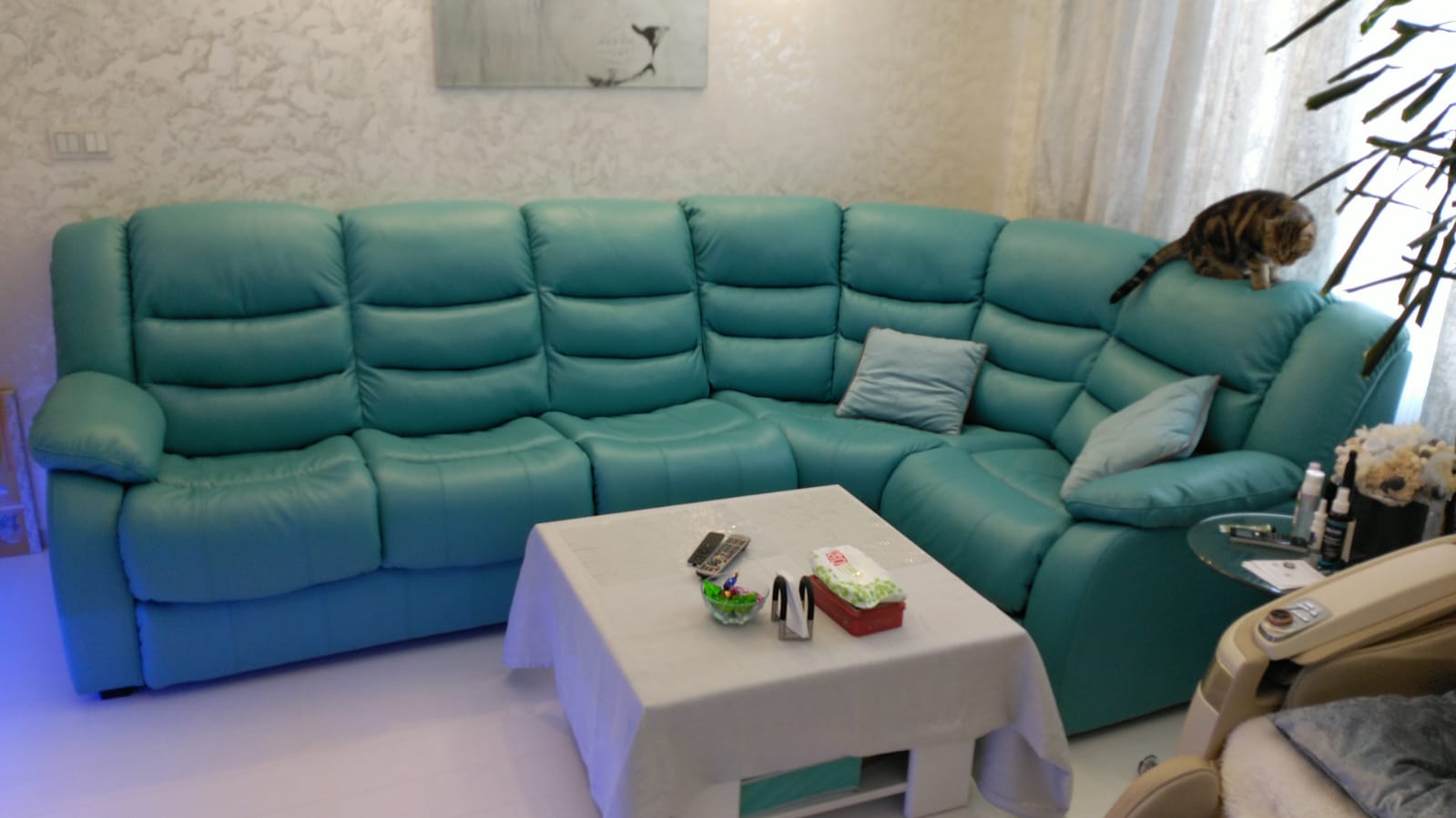 Перетяжка дивана на дому. Дедовск